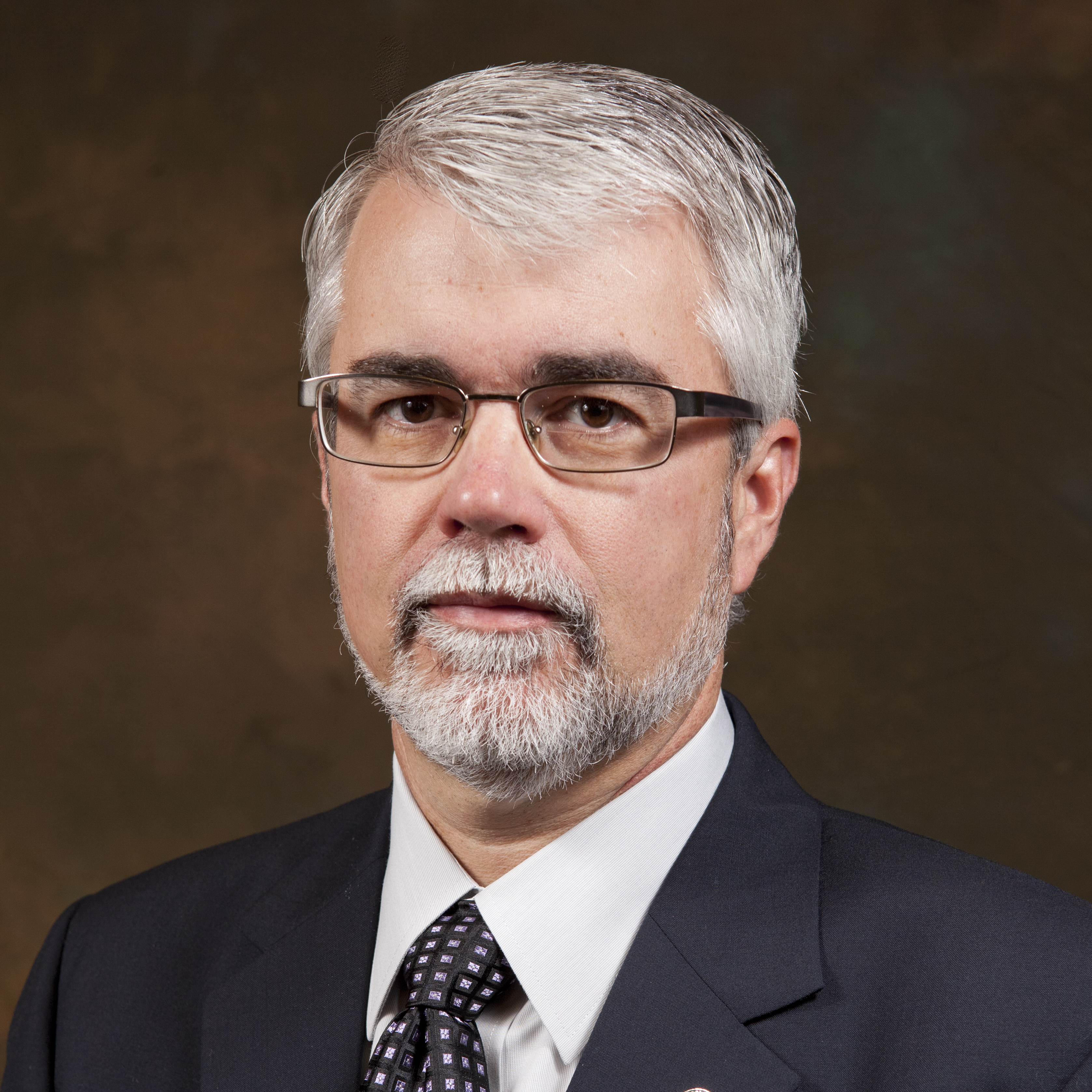 After 43 years of leadership and dedication to Texas A&M Forest Service, Bill Oates, Associate Director and private landowner rights champion, retires.